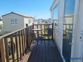 Trimingham Park 149, SunRise Caravan , Gt Seaview - Image 1