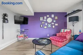 The Mosaic Lower Suite Near Downtown and Stampede Grounds - Image 3