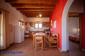 BABIS & POPI APARTMENTS - Image 1