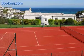 Breath-taking Manor with Pool Tennis Court & Sea Views - Image 2