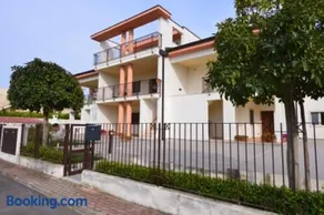 Lina apartments - Image 5
