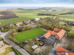 Exclusive Pool Houseconference Center With Gymnasium - Image 5
