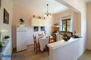 Maestro Apartment 2 - Image 4