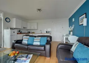 Bay View - Image 3