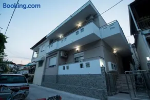 Green View Apartments - Image 1