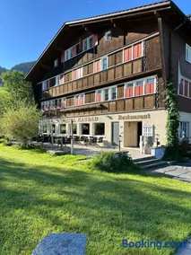 Hotel Kaubad - Image 1