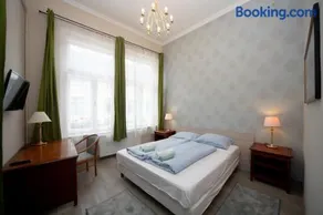 Cherry Apartman - Image 4