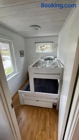 Modernt gästhus med två sovrum och bäddsoffa - Image 3