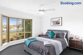 Maggie's Place - Image 1
