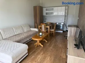 Herceg Novi Sunny Hill Apartment - Image 2