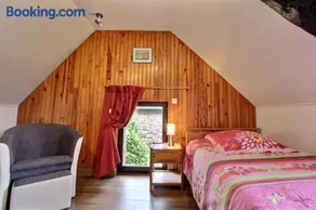 Maison de charme à Pléhédel avec jardin - Image 3
