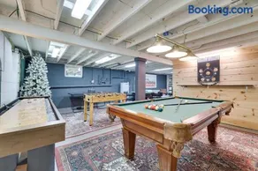 Family Pocono Gem by the lake with private sauna, hot tub, and huge game room - Image 3