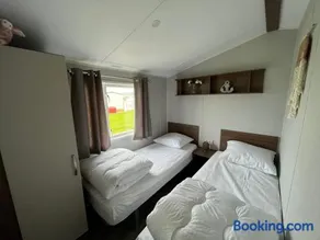 Neues Ferienhaus Chalet Nr73 zweite Reihe direkt am Wattenmeer, komplett eingezäunt - Image 3