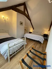 2 Adjoining Cottages with heated pool, sleeps 15 - Image 1