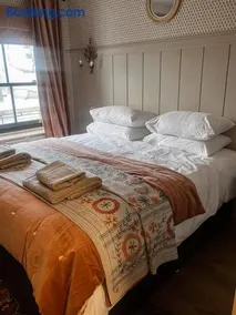 The Coach House - Image 2