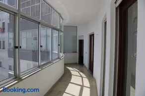 João Paulo II Apartment, By Home Match - Image 3