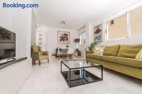 Beautiful Apartment, 350m from the Arenal beach, sleeps 6, private covered parking, 2 outdoor terraces - Image 3