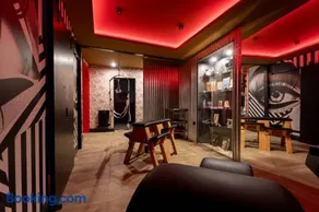 loveroom le donjon - Image 2