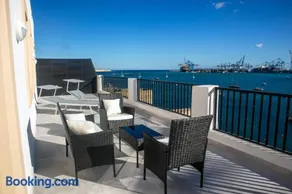 Seaview Sunset Court 14 - Image 1