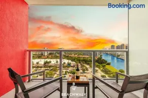 Breezy Studio with Marina View & Balcony - Image 1