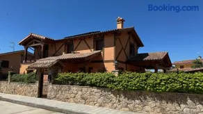 El Hojaranzo. Casa rural con encanto en Candeleda - Image 3