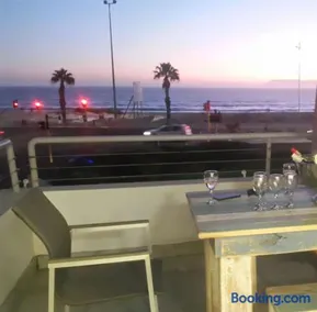 109 da Gama on Beach - Image 3