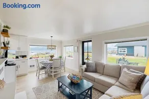 Erikson Beach House - Image 4