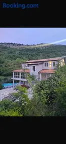 Qyteza Guest House & Camping - Image 2