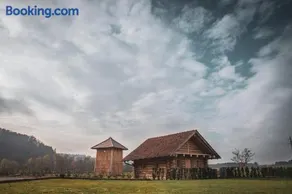 Hiska Ulala - Image 1
