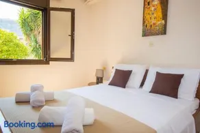 Country House - Image 3