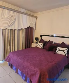 Orca Estate Guesthouse Self-catering Accommodation - Image 1