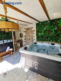 V&Spa 2 chambres d'hôtes avec Spa privatif dont une avec un Sauna - Image 1