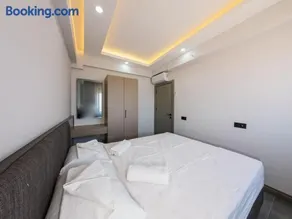 Dorado Suite No13 Family Suite Three Bedrooms 8 people - Image 4