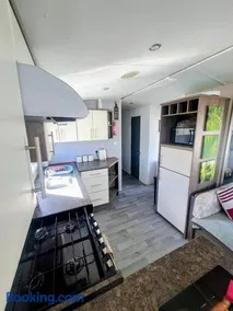 Trecco Bay Cwtch Caravan - Image 3