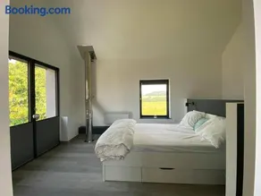 Honey House - Image 2