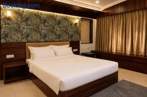 Private Suite with Jacuzzi in Assagao GOA - Image 2