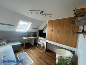 Appartement type loft avec terrasse - Image 1