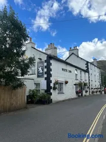 The White Lion Inn - Image 1