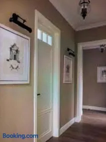 Urban Retreat Parkside Suite with Terrace and Entertainment - Image 3