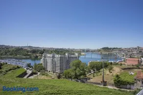 Porto & Douro Vista Apartments by Inviting - Image 1