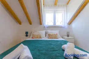 Cozy stone house close to the beach - Image 5