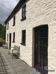 Cobblers Cottage in Brecon Beacons - Image 2