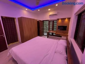 Lakeshore Premier Serviced Villa - Image 2
