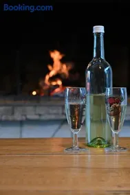 Iva's Place - Image 1