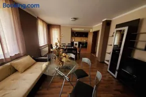 Двете къщи в планината - Image 1