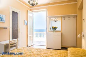 Hotel Badano sul Mare - Image 2