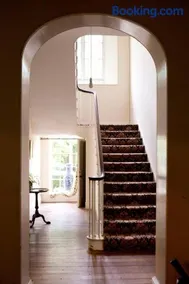 ASHLEY COURT - Image 3