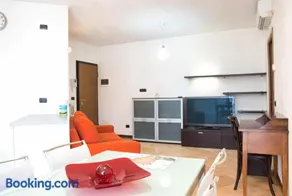 Pusiano Lake - Living - Image 3