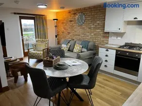 Badger Cottage - Image 2