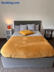 Superb Lime Guest House - Image 1